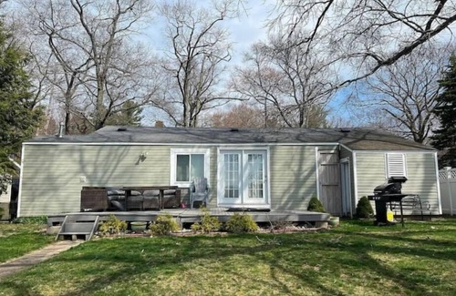 Manistee Casa | Reeds On Bar Lake