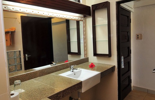 Mombasa Hotel | Reef Hotel