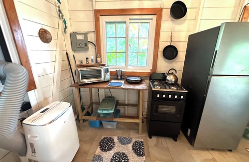 Isla Bastimentos Cabina | REEF HOUSE: Waterfront, Caribbean Paradise Jungle Cabin in Bastimentos w/ AC