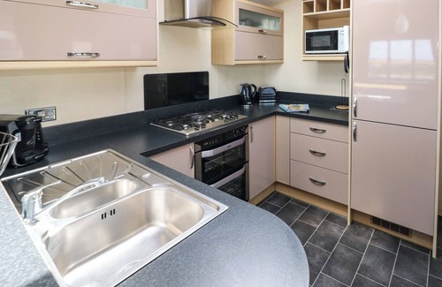 Hasguard Cross Cabaña | REEF RETREAT, pet friendly, character holiday cottage in Broad Haven