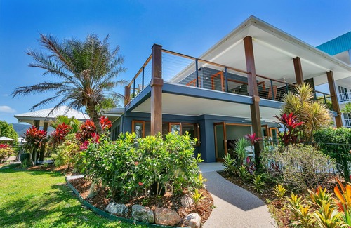 Clifton Beach Casa | Reeflections Beachfront Holiday House