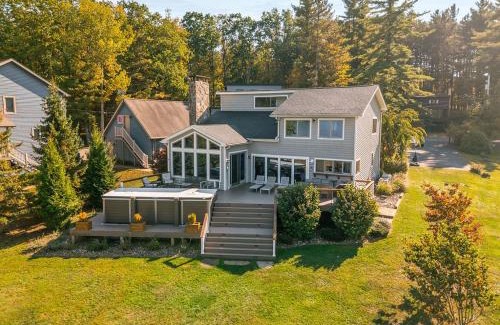 Swanton Casa | Reel Chill- 4 bedroom home with Dock, Swimspa, Hot tub!
