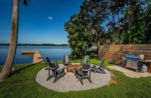 East Lake Casa | Reel Retreat