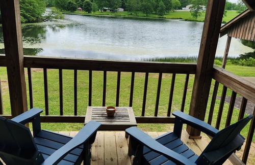 Coalmont Cabina | Reel Simple LAKEFRONT Cabin Close to Hiking Trails, The Caverns and OHV Park!