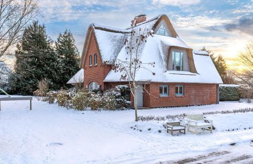 Tating Casa | Reetdach-Landhaus Mini Haubarg