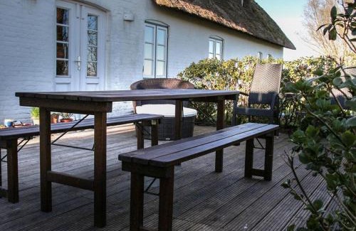Poppenbull Casa | Reetdachhaus-Poppenbüll