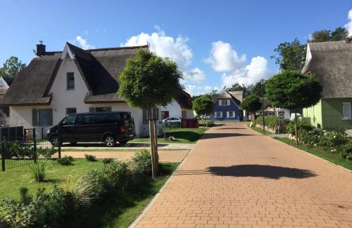 Glowe Casa | Reethaus Seeadler mit Sauna, Terrasse, Garten