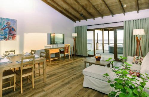 Filaidhoo Complejo | Reethi Faru Resort - Stay 5 Nights or more & Enjoy a Free Sunset Cruise