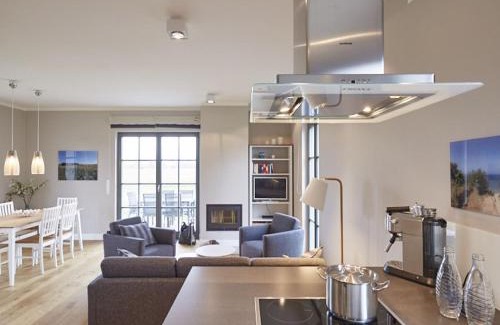Kreptitz Casa | Reetland am Meer - Premium Reetdachvilla mit 3 Schlafzimmern, Sauna und Kamin E21