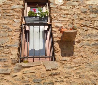Montes da Senhora Casa | REFÚGIO DO RAPOSO/CASA DENEB (CC)