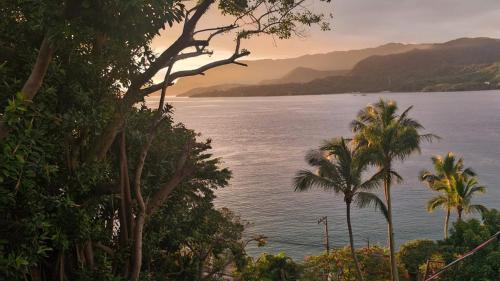 Cambaquara Casa | Refúgio na natureza com vista espetacular em Ilhabela