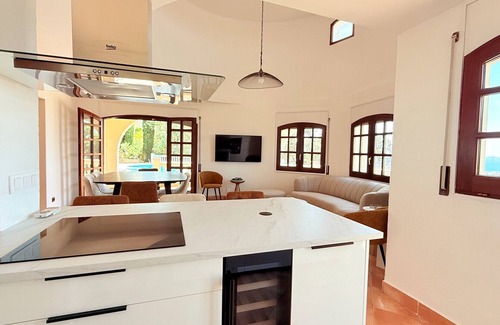 El Mas Fumats Villa | Ref. Hue19 - ACOGEDORA VILLA CON VISTAS AL MAR