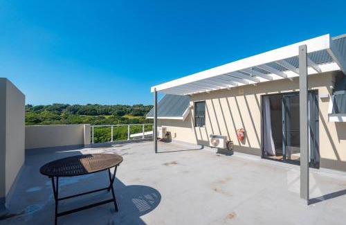 Prince's Grant Golf Estate Apartamento | Refined 3 Bedroom Apartment Princes Grant