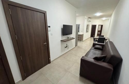 Tower Road Apartamento | Refined beachfront apartment