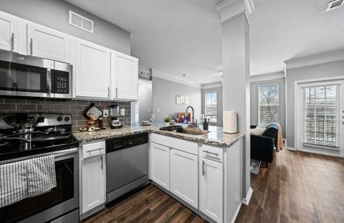 Fossil Creek Apartamento | Refined Unit 2BR, 2BA Pool Access