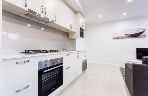 Rockingham Apartamento | Reflections by Rockingham Apartments