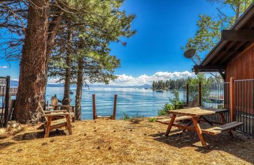 Carnelian Bay Casa | Reflections Lakeview Cabin - Private Beach Access, Hot Tub & Buoy!