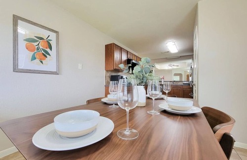 Barkers Branch Casa | Refreshing Fall Stay: Free Snacks & Fast Wi-Fi