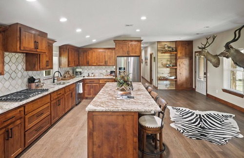 Lawton Cabina | Refuge Hunting Cabin
