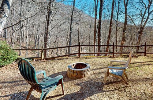 Bryson City Casa | 'Refuge' in Bryson City