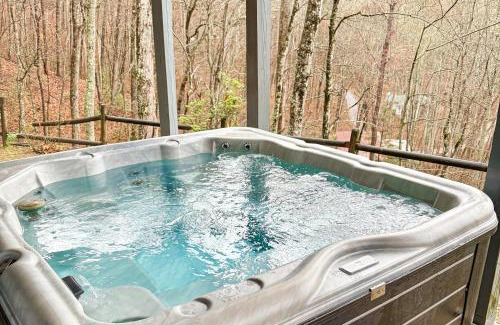 Bryson City Casa | 'Refuge' in Bryson City