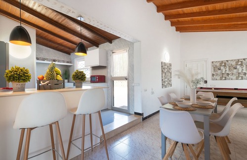 Lloseta Villa | REFUGI DE LES AGUILES - Villa con piscina privada y precioso jardín a las afueras de Llos