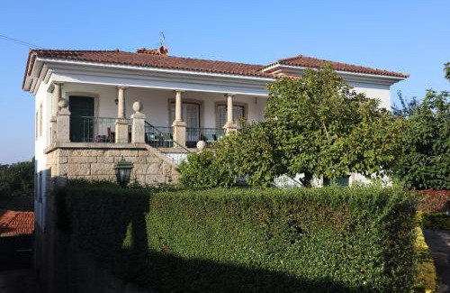 Paredes Casa | Refugio D Alecrim