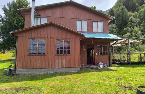 Rio Ibanez Cama Y Desayuno | Refugio La Rinconada