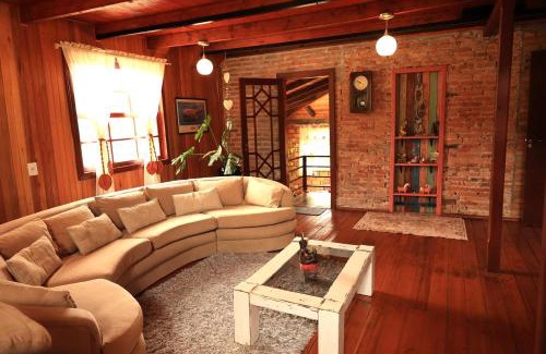 Ponte Alta Chalet De Esquí | Refugio na Serra Catarinense Chale bem equipado