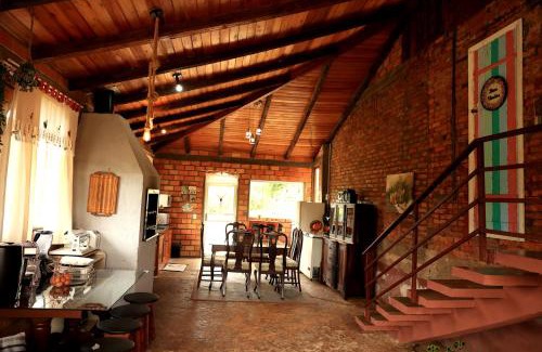 Ponte Alta Chalet De Esquí | Refugio na Serra Catarinense Chale bem equipado