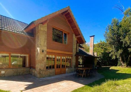 Angostura Chalet De Esquí | Refugio Patagonico