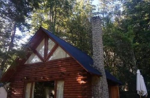 Esquel Chalet De Esquí | Refugio Turístico en Lago Futalaufquen
