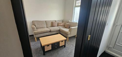 Gillingham Casa | Refurbished 4-Bed Home Near Hospital & Station