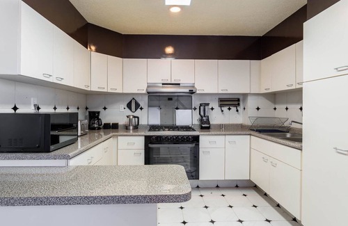 Miguel Hidalgo Apartamento | Refurbished Apt. with Private Terrace in Las Lomas