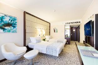 Tsim Sha Tsui Hotel | Regal Kowloon Hotel