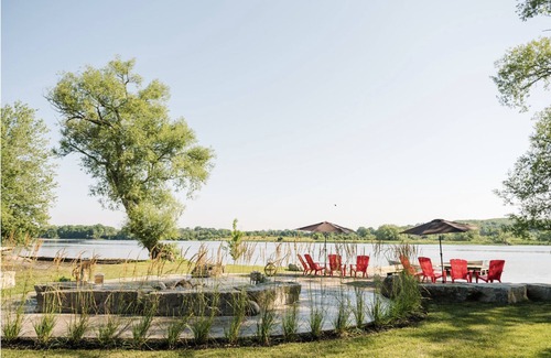 Trent Hills Casa | Regal Retreat: Cabin 1. As seen on HGTV's Renovation Resort Season 1
