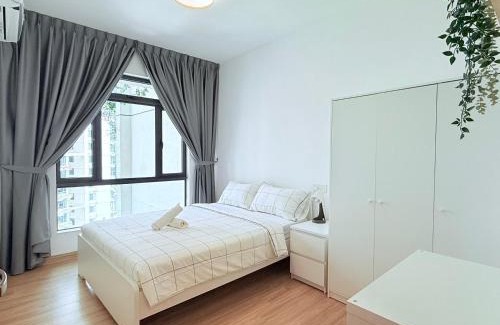 Gua Apartamento | Regalia 2B1R 8pax Condo Forest City GB H-1902