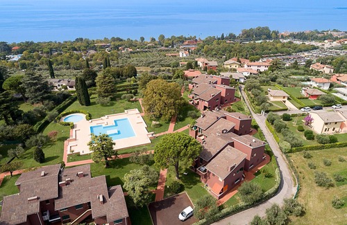 Cisano Apartamento | Regarda - Apartment Blue View 3 with lake view and pool