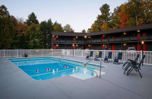 Tupper Lake Condominio | Regardless of the season, there’s something for everyone at Trailhead!