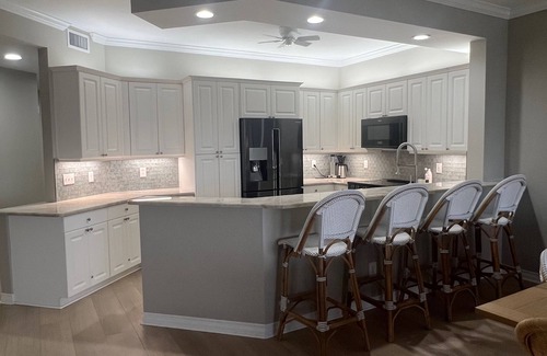 Pelican Bay Condominio | Regatta Waterfront 3 Bed/3 Bath Condo. Quick walk to the Vanderbilt Beach!
