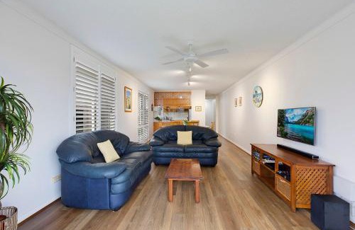 The Entrance North Apartamento | Regency Court 4