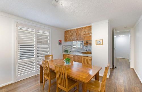 The Entrance North Apartamento | Regency Court 4