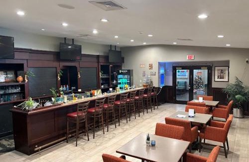New London Hotel | REGENCY Inn & SUITES NEW LONDON MYSTIC