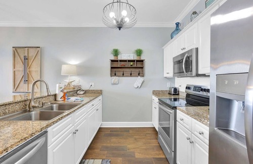 Orange Beach East Apartamento | Regency Isle 806 2 BR 2 5 BA Gulf-front A