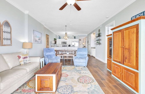 Orange Beach East Apartamento | Regency Isle 806 2 BR 2 5 BA Gulf-front A