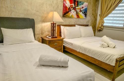 Si Rusa Apartamento | Regency Tanjung Tuan - Idealhub
