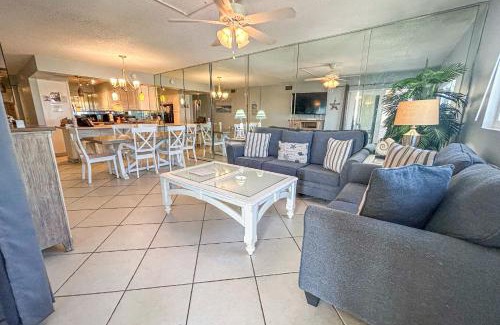 Biltmore Beach Apartamento | Regency Towers 823