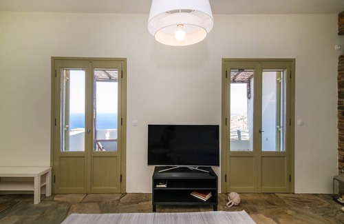 Exomvourgo Casa | Regenesis 3 3BDR Pool Villa by UpGreat Hospitality