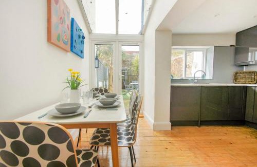 Montpelier Casa | Regent House - by Brighton Holiday Lets