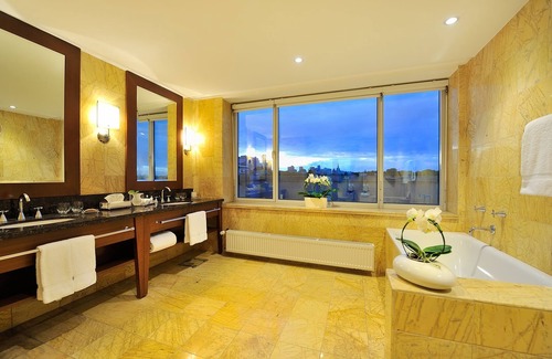 Srodmiescie Hotel | Regent Warsaw Hotel